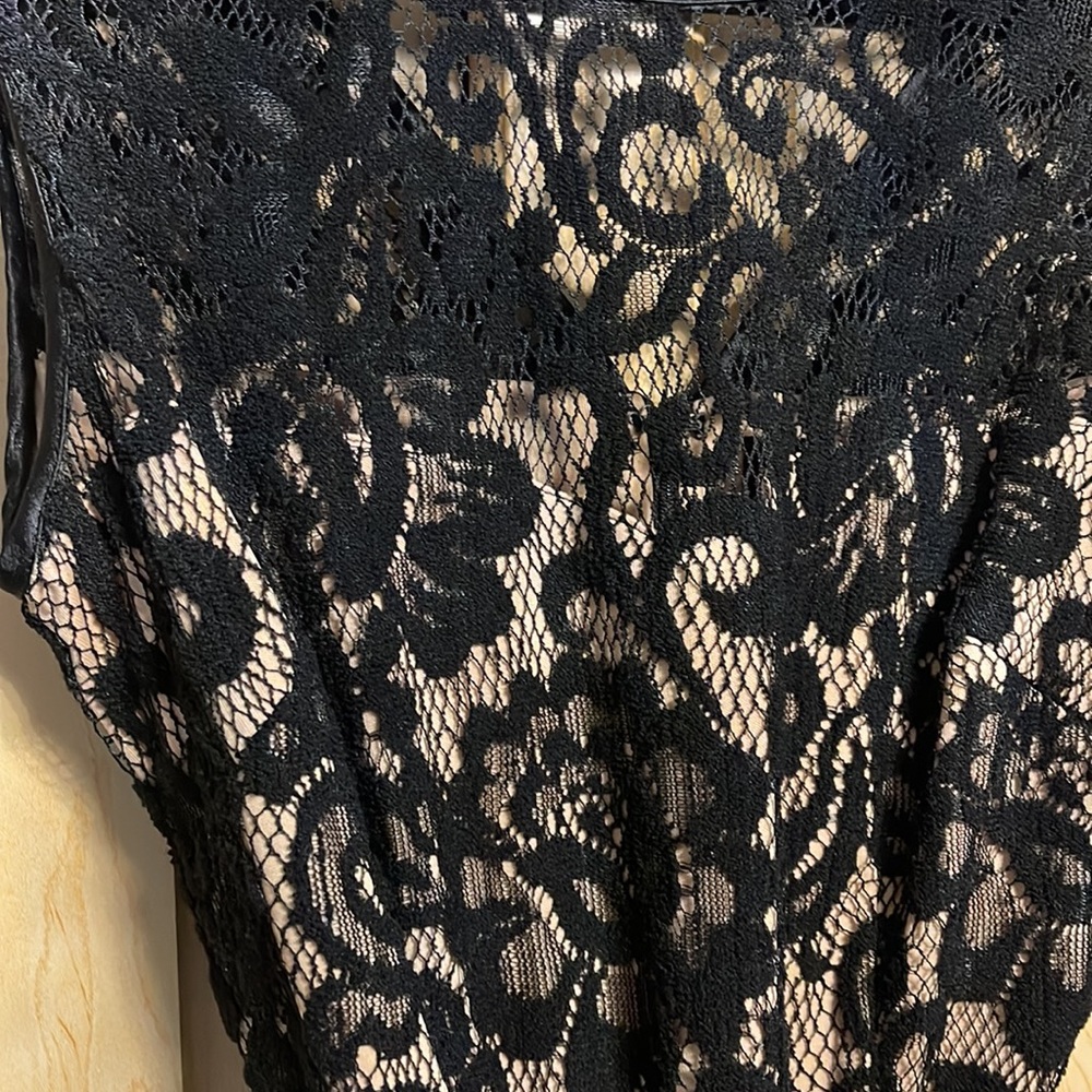 Dress - Picture 4 of 5